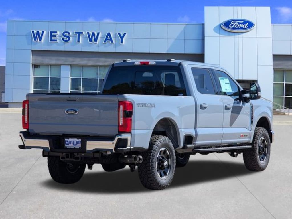 New 2026 Ford F-250 Lariat Truck Crew Cab