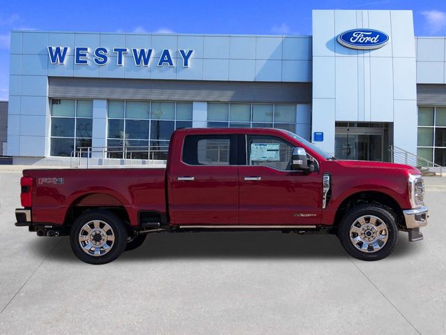 2025 Ford F-250 Lariat photo 2