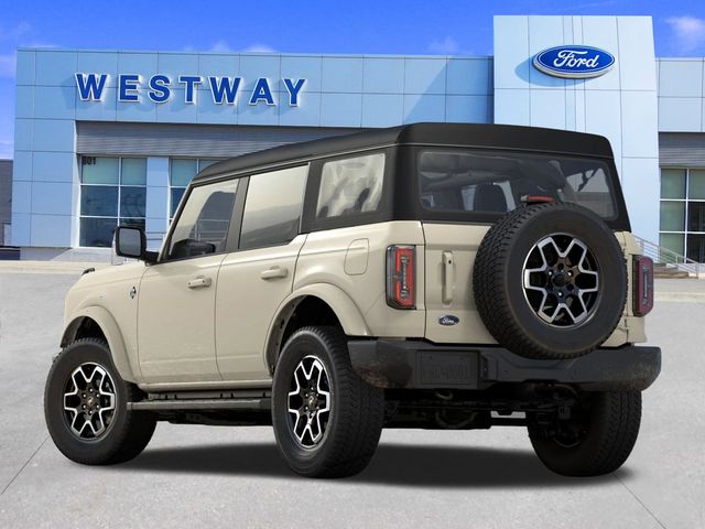 2025 Ford Bronco Outer Banks photo 2