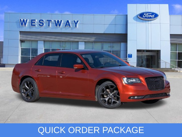 2021 Chrysler 300
