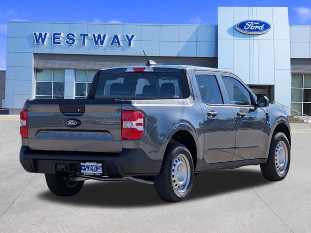 New 2025 Ford Maverick XL Truck SuperCrew