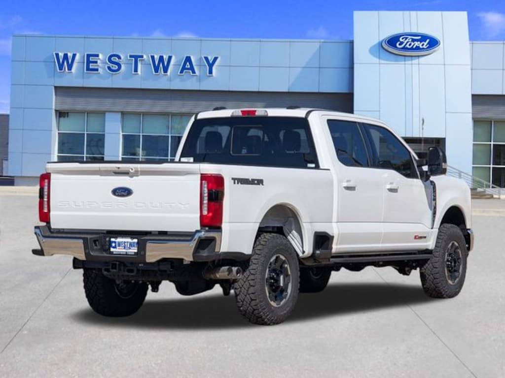 New 2026 Ford F-250 Lariat Truck Crew Cab