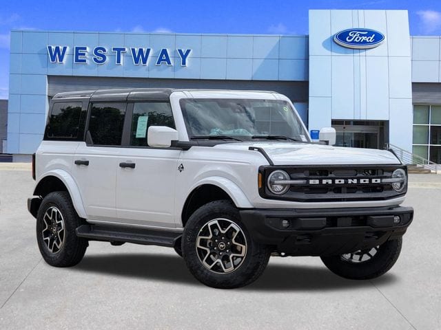 2026 Ford Bronco Outer Banks 4x4's photo