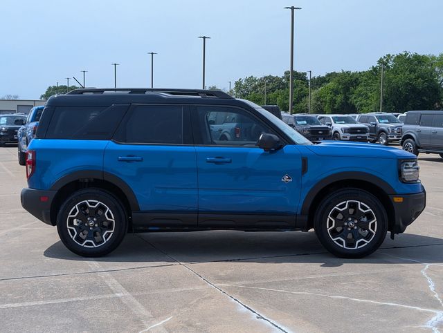 2025 Ford Bronco Sport Outer Banks photo 2