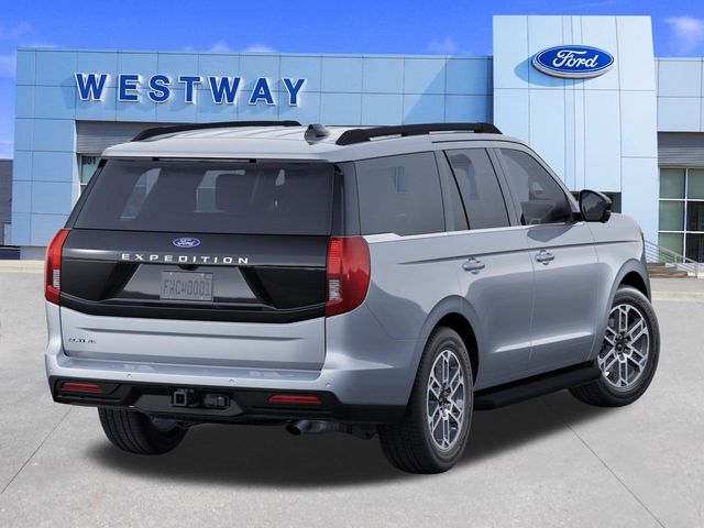 2025 Ford Expedition photo 3