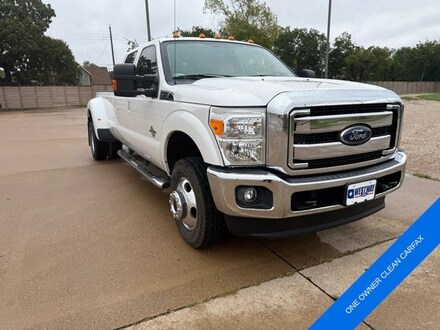 2016 Ford F-350 Lariat Truck Crew Cab