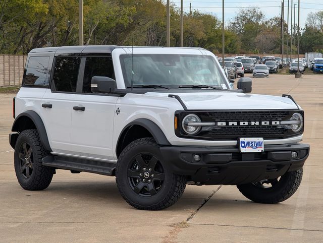 2025 Ford Bronco 4-Door Outer Banks's photo