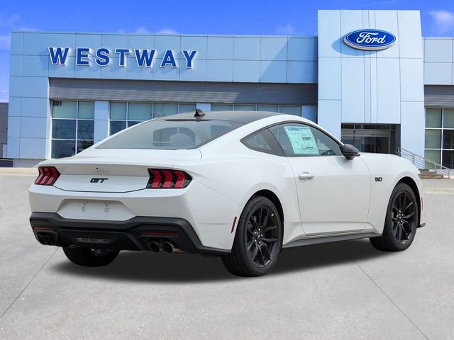 2025 Ford Mustang GT photo 3