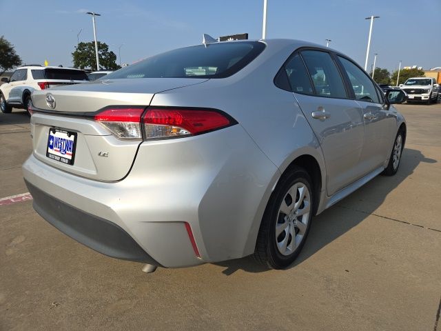 2023 Toyota Corolla LE photo 4