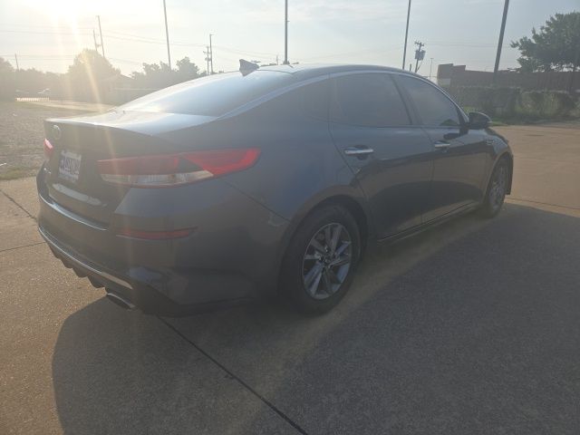 2020 Kia Optima LX photo 4