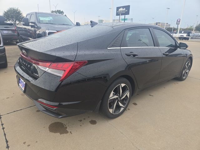 2023 Hyundai Elantra Limited photo 4