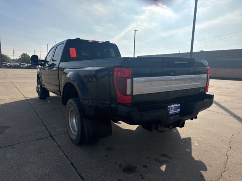 Used 2022 Ford F-350 Platinum Truck Crew Cab