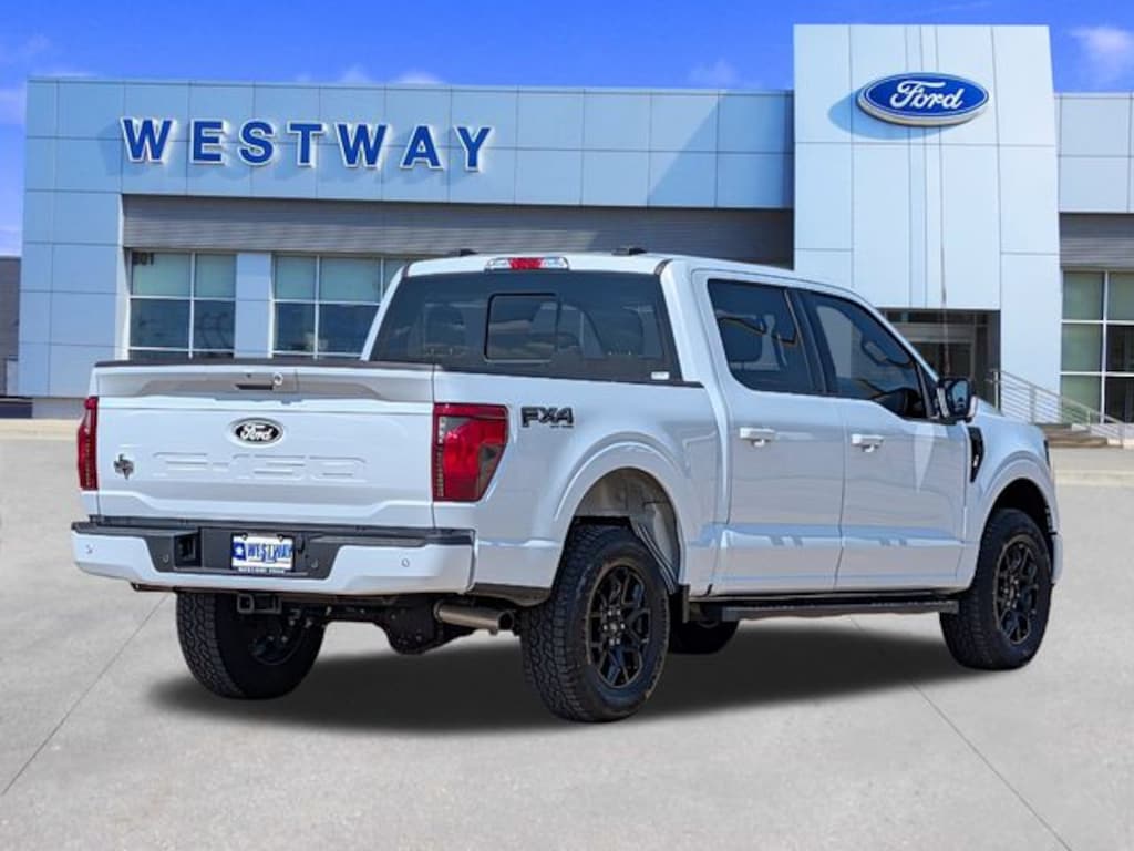 New 2025 Ford F-150 XLT Truck SuperCrew Cab