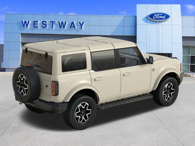 2025 Ford Bronco Outer Banks photo 3
