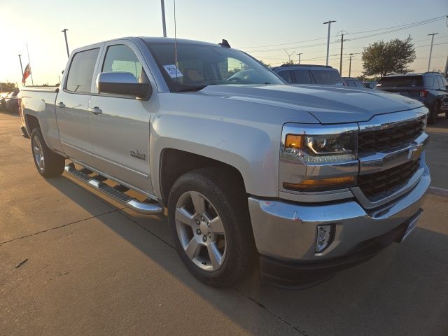 2018 Chevrolet Silverado 1500 LT photo 2
