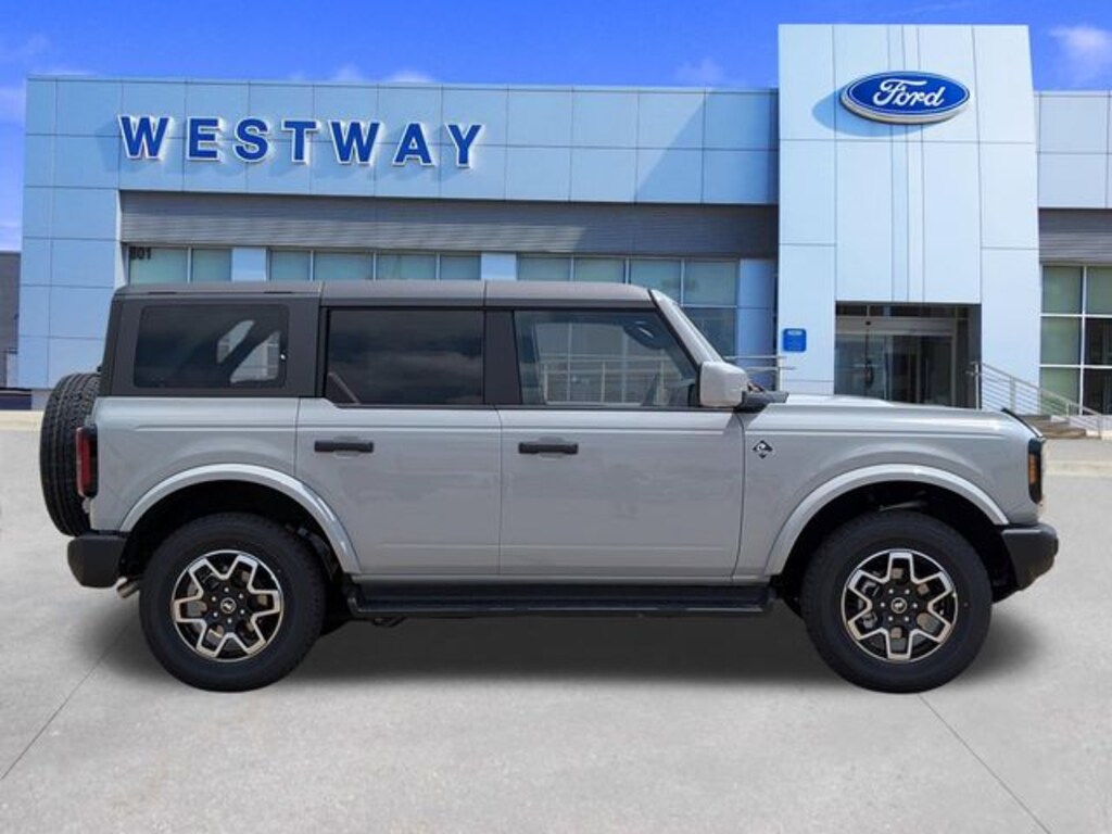 New 2026 Ford Bronco Outer Banks SUV