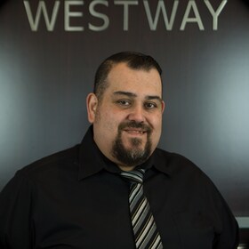 Staff member Raul Ramos from ID_a9c5f919a7a1