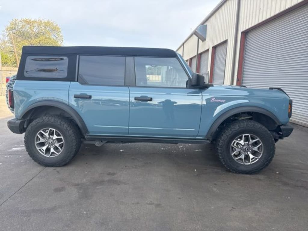 Used 2023 Ford Bronco Badlands SUV