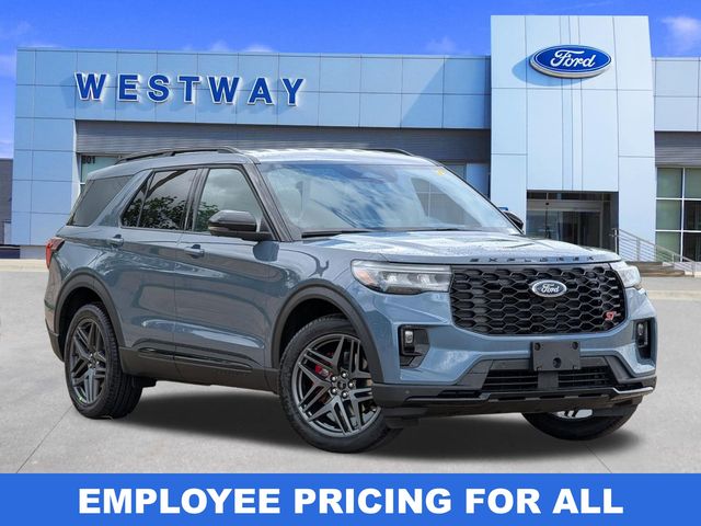 2026 Ford Explorer ST 4WD's photo