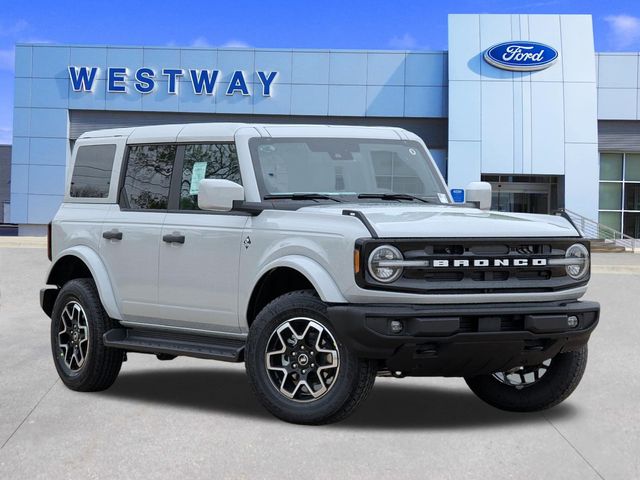 2026 Ford Bronco Outer Banks 4x4's photo