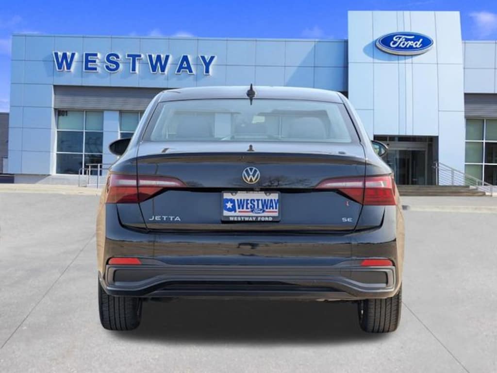 Used 2022 Volkswagen Jetta 1.5T SE Sedan