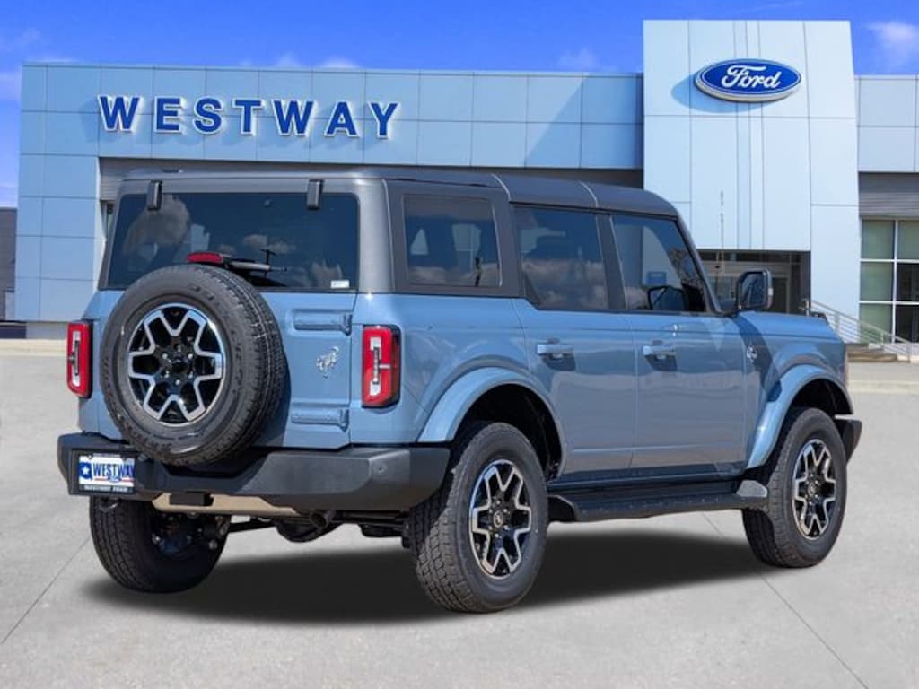 New 2025 Ford Bronco Outer Banks SUV