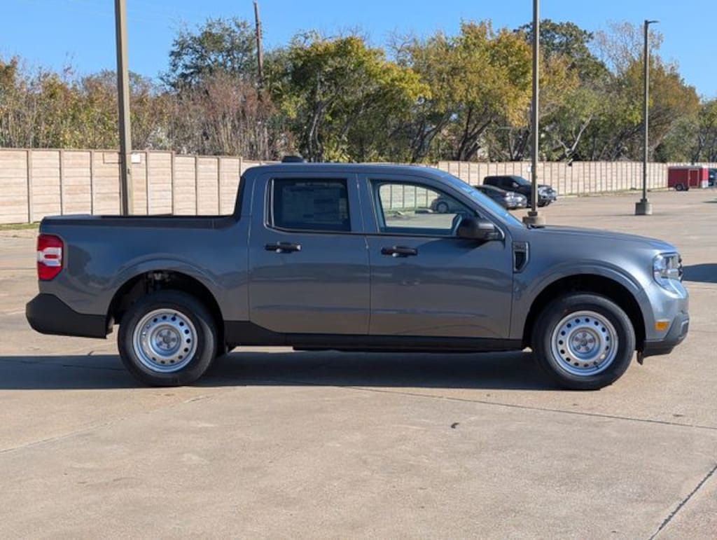 New 2026 Ford Maverick XL Truck SuperCrew
