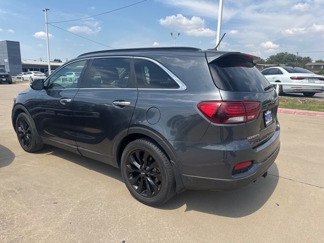 2020 Kia Sorento LX S photo 2