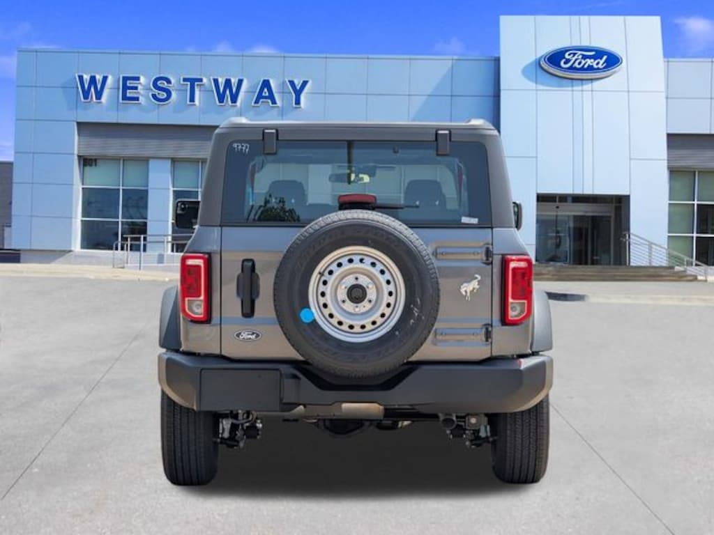 New 2026 Ford Bronco Base SUV