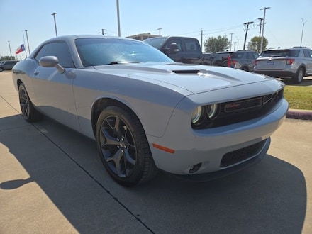 2020 Dodge Challenger SXT Coupe