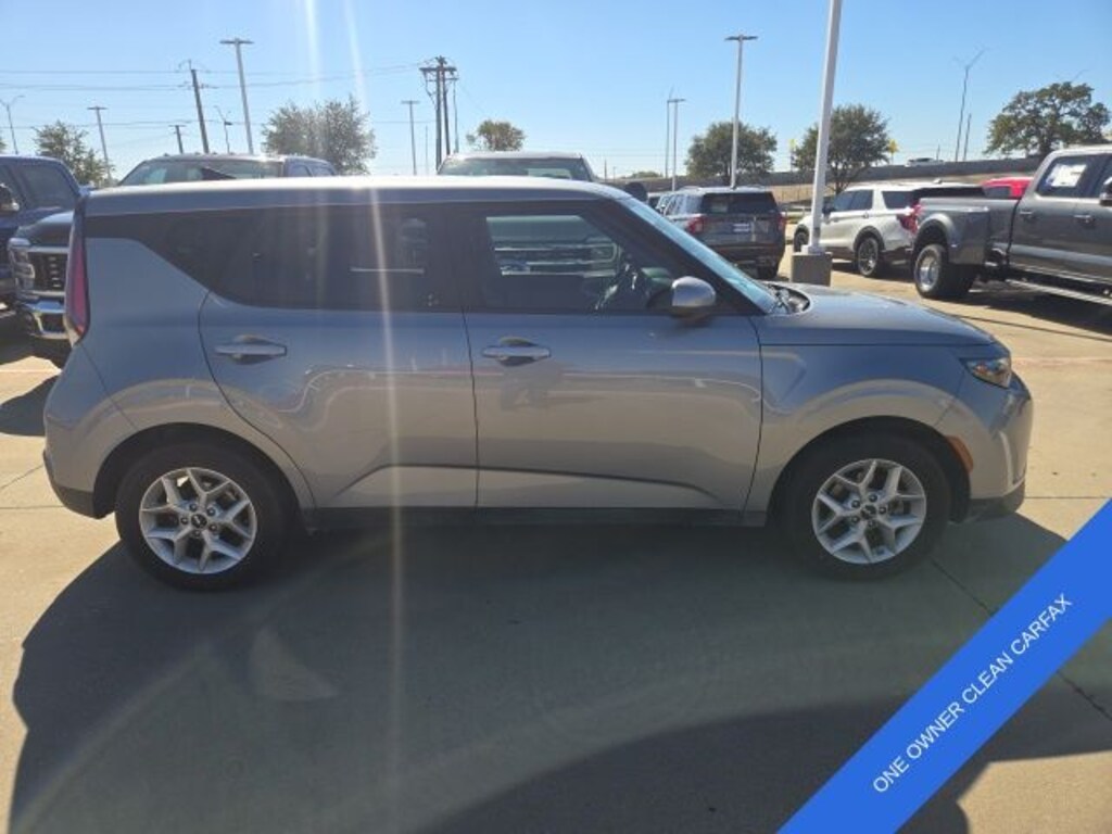 Used 2024 Kia Soul LX Hatchback