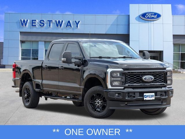 2024 Ford F-250 XL 4x4 Crew Cab 6-3/4' Box's photo