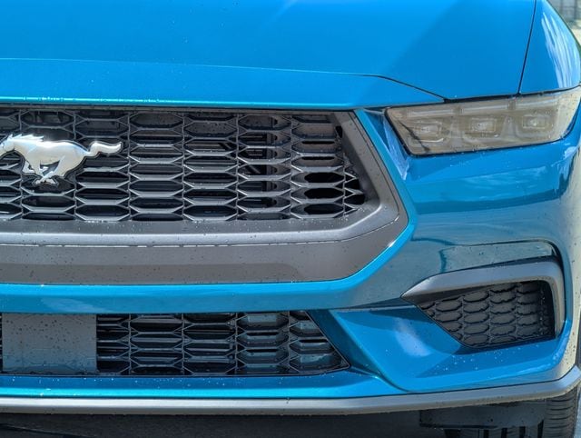 2026 Ford Mustang EcoBoost Fastback - Photo 6