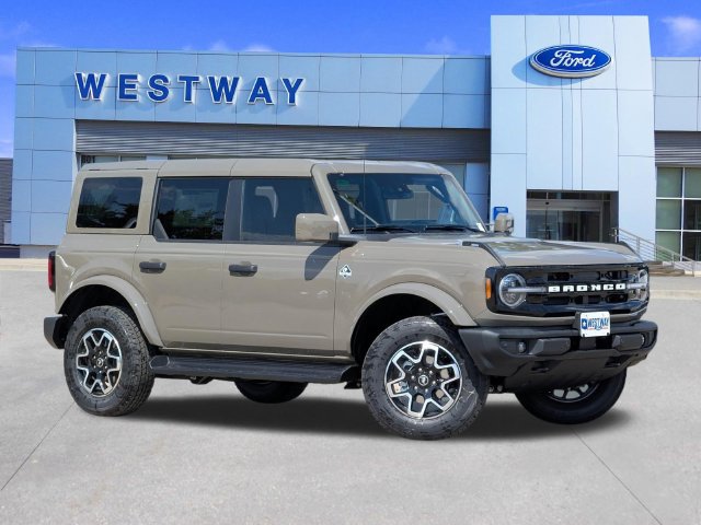 2026 Ford Bronco Outer Banks SUV