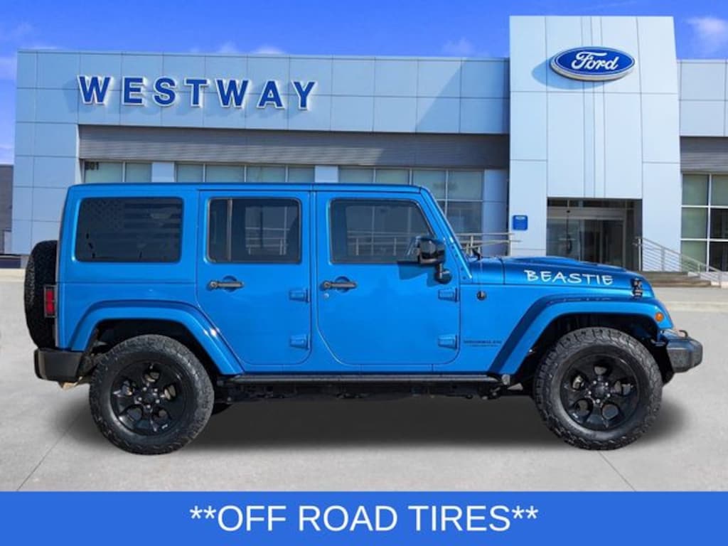 Used 2015 Jeep Wrangler Unlimited Unlimited Sahara Altitude SUV