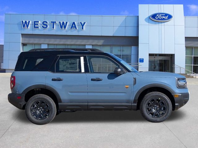 2025 Ford Bronco Sport Badlands photo 2