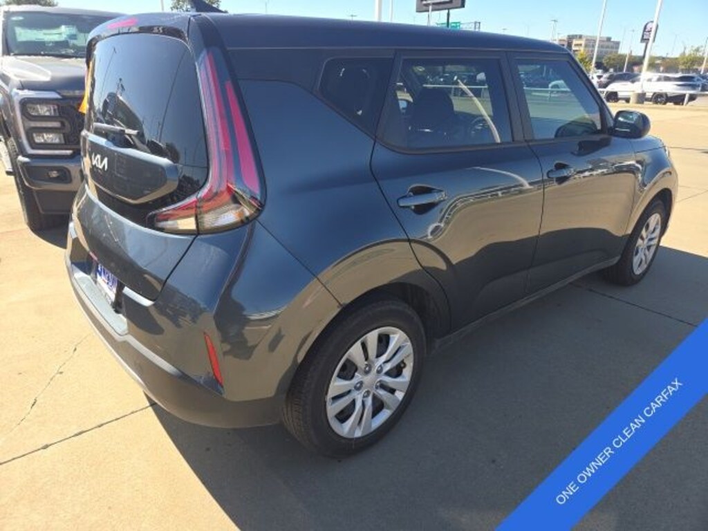 Used 2025 Kia Soul LX Hatchback