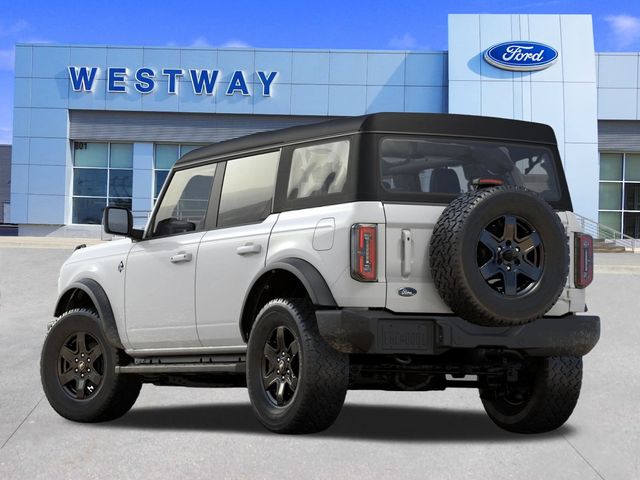 2025 Ford Bronco Outer Banks photo 2