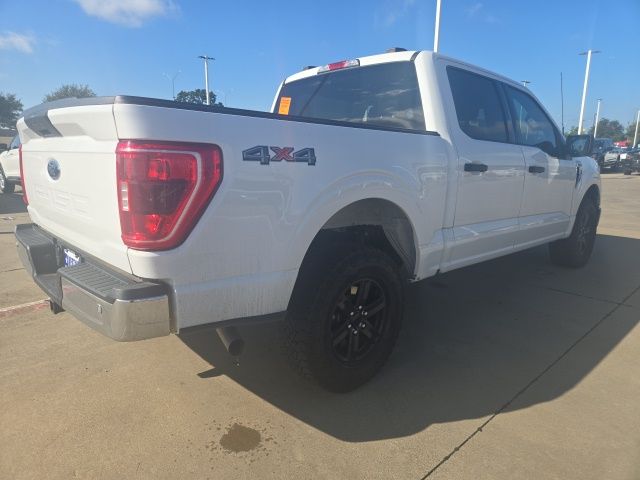 2022 Ford F-150 XLT photo 2