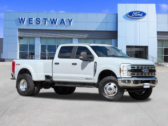 2025 Ford F-350 XL Truck Crew Cab