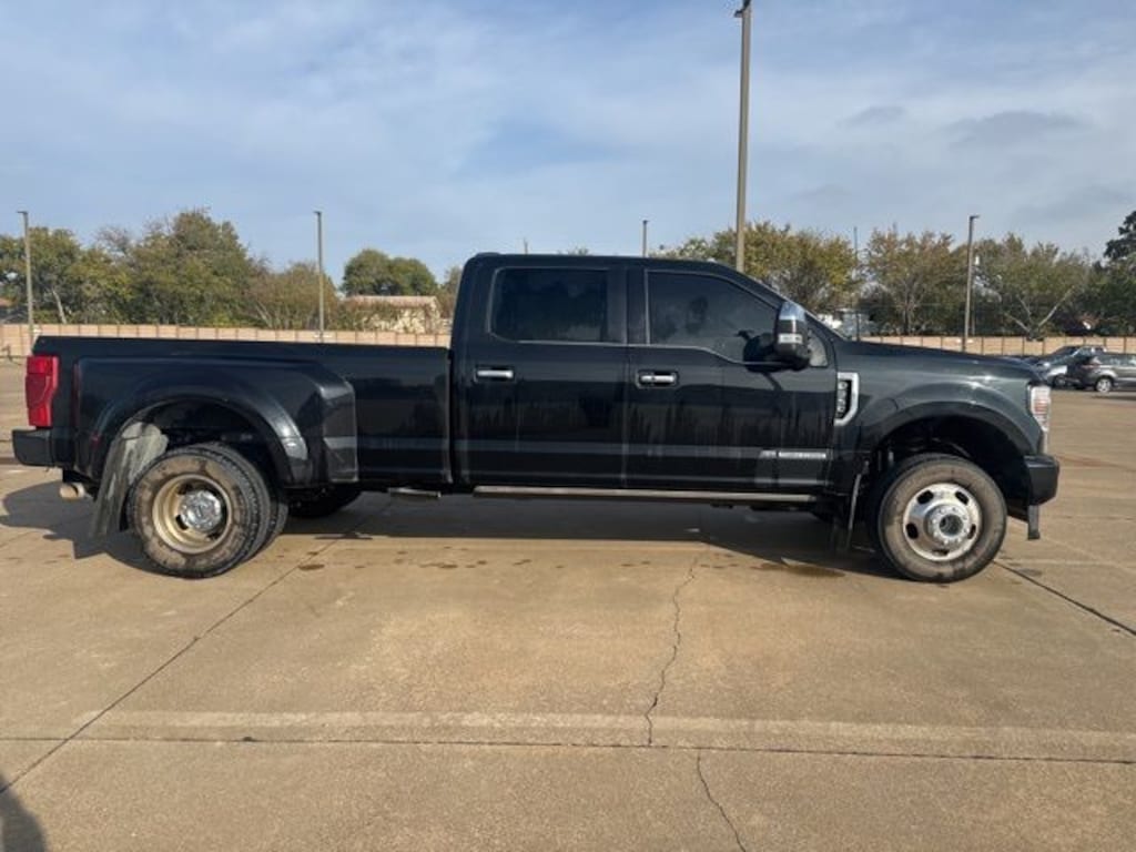 Used 2022 Ford F-350 Platinum Truck Crew Cab