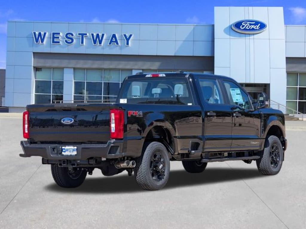 New 2026 Ford F-350 XL Truck Crew Cab