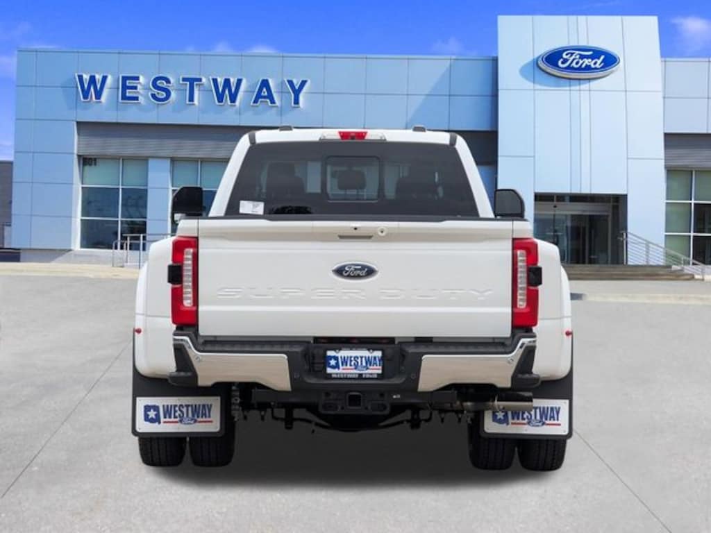 New 2026 Ford F-350 Lariat Truck Crew Cab