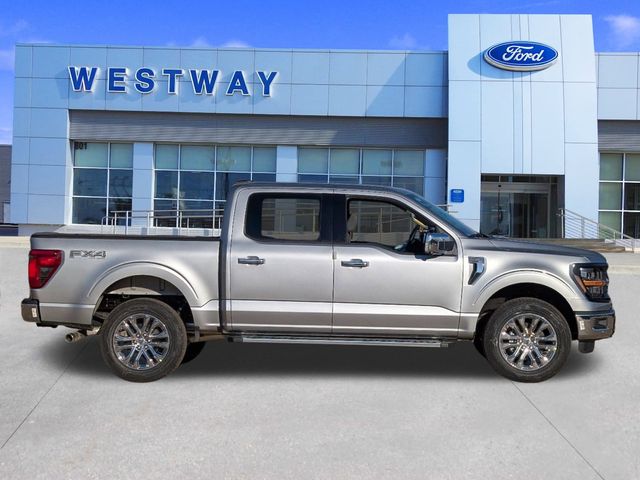 2025 Ford F-150 XLT photo 3