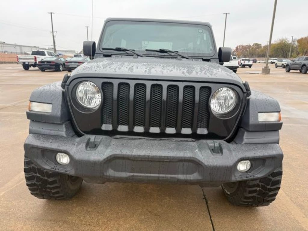 Used 2018 Jeep Wrangler Unlimited Sport SUV
