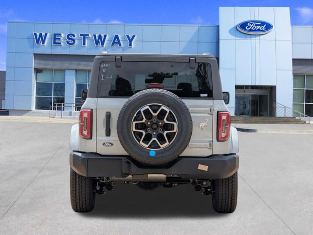 New 2026 Ford Bronco Outer Banks SUV