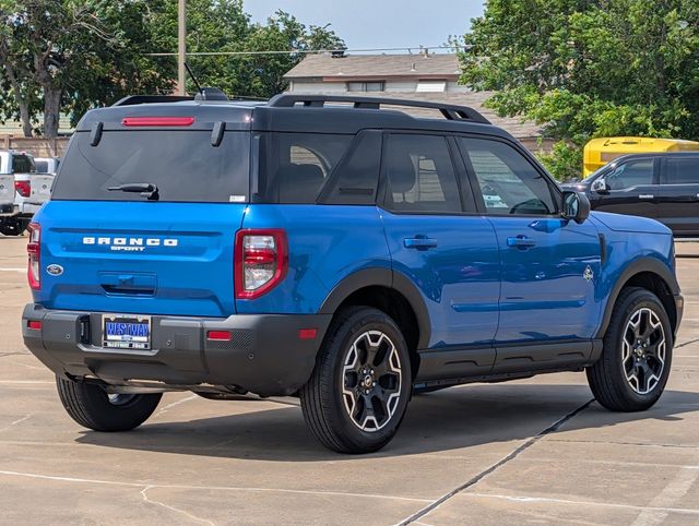 2025 Ford Bronco Sport Outer Banks photo 3