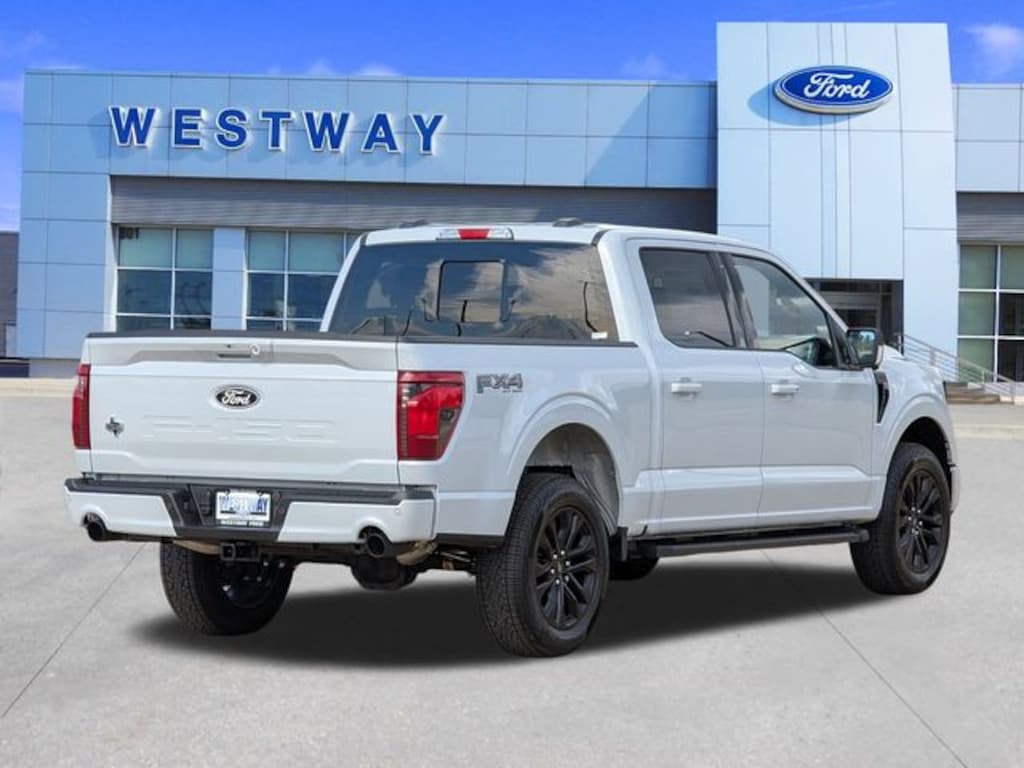 New 2025 Ford F-150 XLT Truck SuperCrew Cab