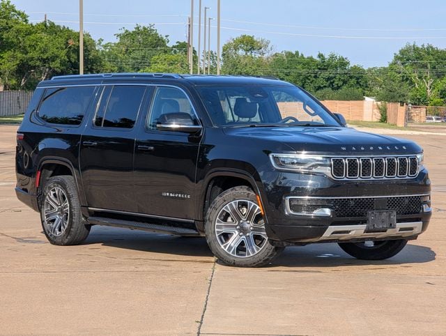 2024 Jeep Wagoneer L's photo
