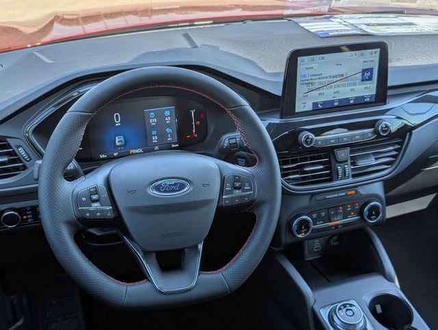 2026 Ford Escape ST-Line - Photo 11